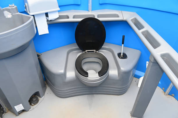 Best Portable restroom trailer rental  in Ashville, AL